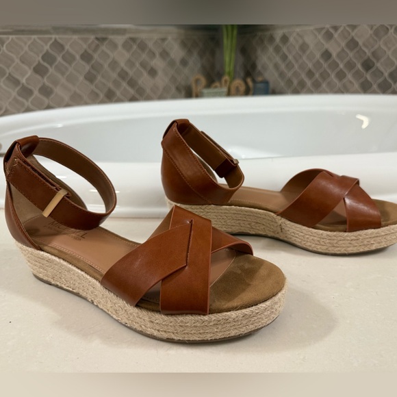 Michael by Michael Shannon Wedge Sandals – Size 9 – Tan Espadrille Platform, EUC - Picture 4 of 10